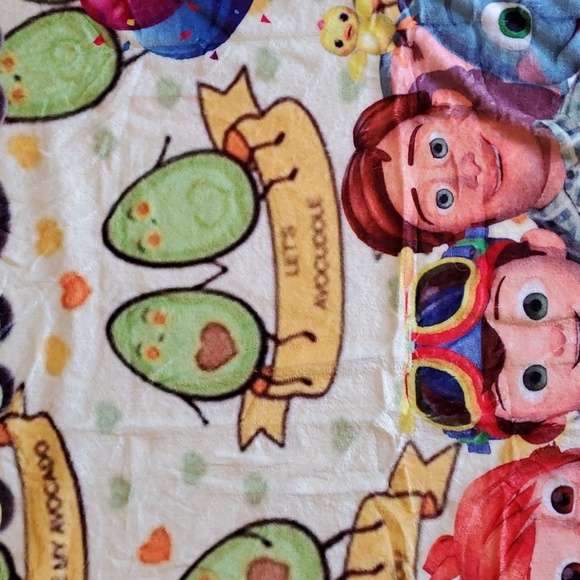 CocoMelon Fleece Happy Birthday Blanket - Picture 6 of 6